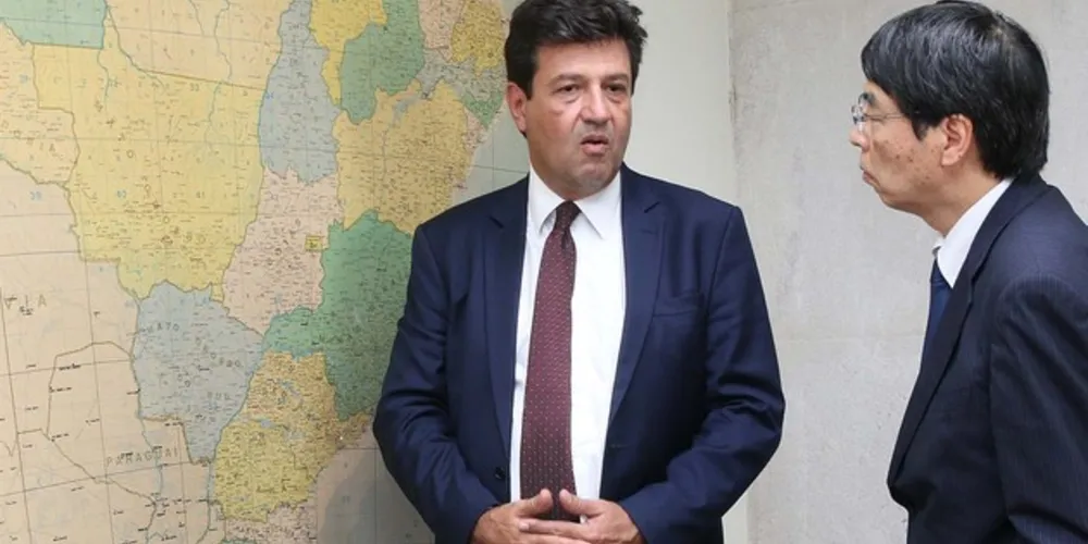 Ministro da Saúde Luiz Henrique Mandetta em audiência com Akira Yamada, embaixador do Japão