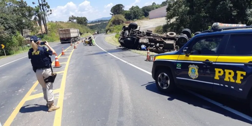 Imagem ilustrativa da imagem Caminhoneiro fica em estado grave após acidente na BR-373