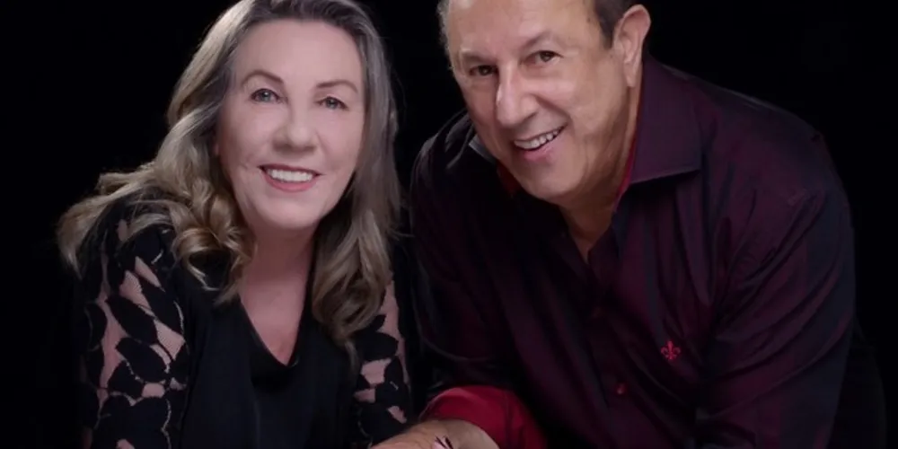 FELICITAÇÕES- Valmir de Lima Sebastião, esposa do cartorário Luiz Carlos Sebastião reserva  a sexta-feira (13), para receber felicitações pela passagem do seu aniversário. Da coluna RC os votos de prosperidade e realizações.
Foto: Cleon Costa