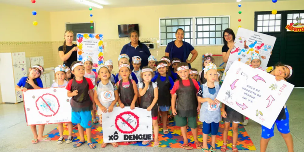 Os pequenos interagiram com a comunidade para levar as informações que produziram