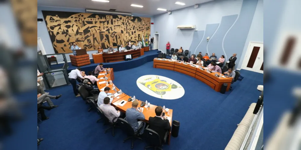 Projeto que prevê a volta dos talões e instaura uma cobrança fracionada de créditos retorna para pauta da Câmara nesta segunda-feira