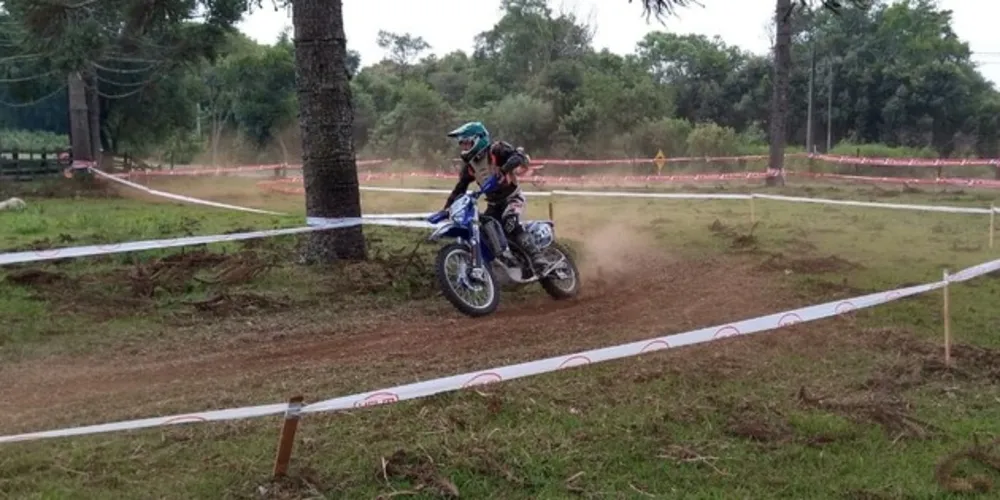 O evento contou com um percurso de aproximadamente 13 quilômetros