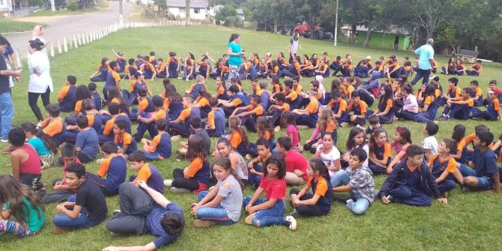 Imagem ilustrativa da imagem Alunos participam de Plano de Abandono de Incêndio