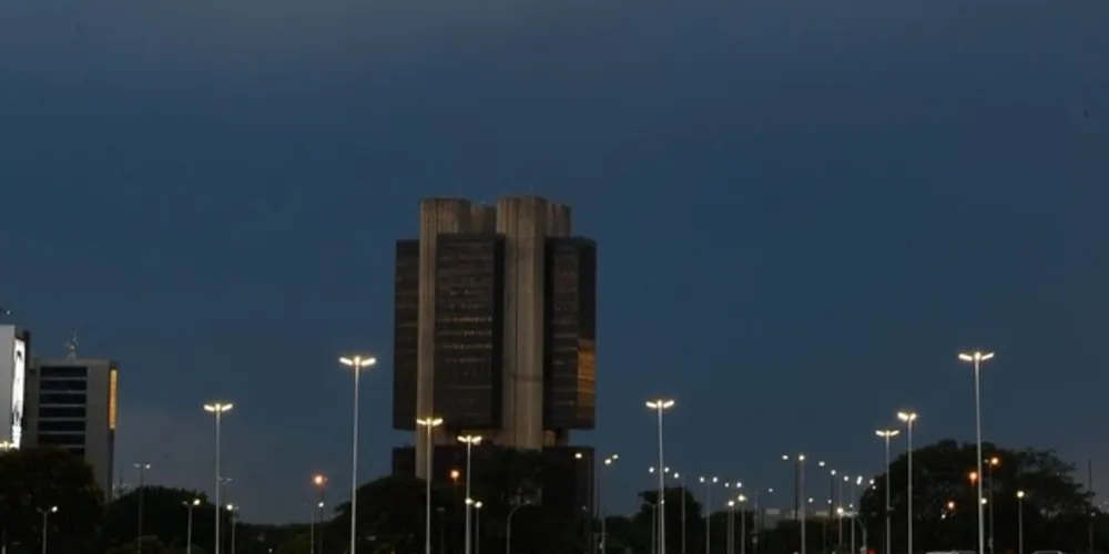 Imagem ilustrativa da imagem Copom reduz Selic para 3,75% para conter impacto de pandemia