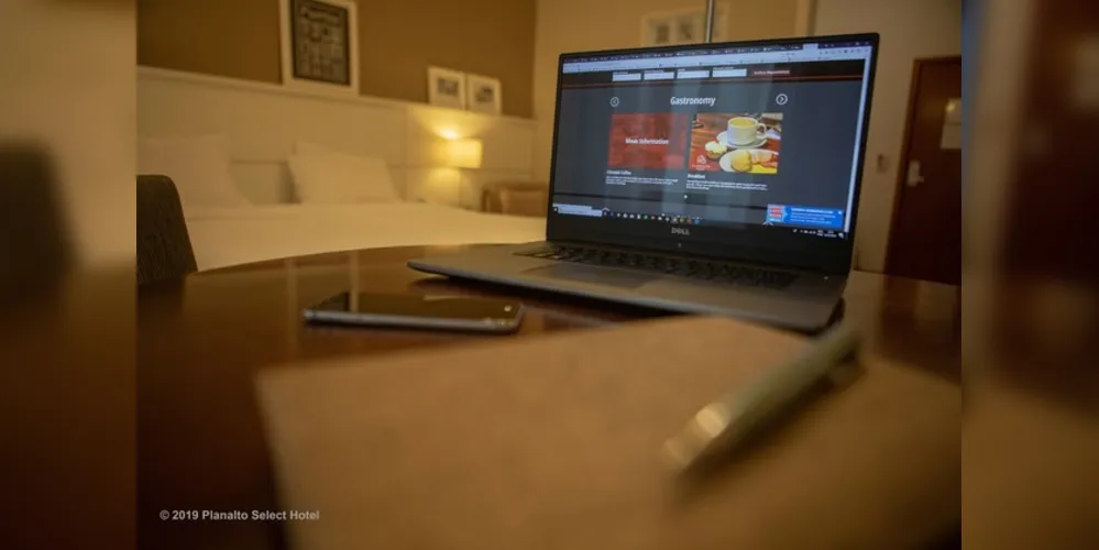 Hotel adaptou apartamentos para que clientes possam utilizar o espaço como escritório individualizado