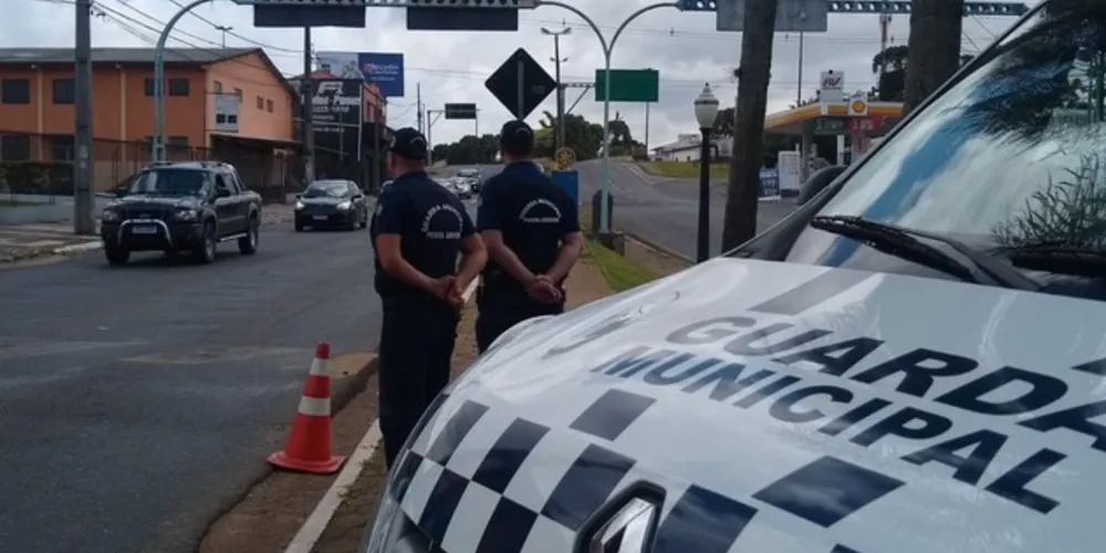 Imagem ilustrativa da imagem Guarda Municipal faz barreiras nas ‘entradas’ de PG