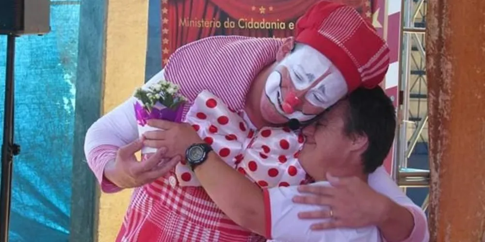 Imagem ilustrativa da imagem Palhaço 'Picolé' entra no combate contra o Covid-19