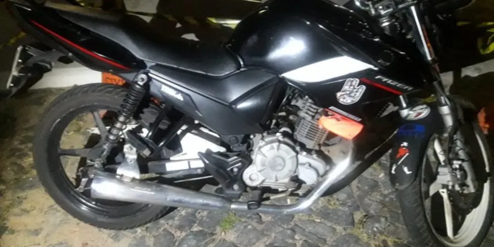 Imagem ilustrativa da imagem GM prende rapaz com moto roubada no Centro de PG