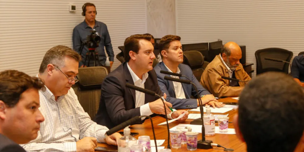 Governador Carlos Massa Ratinho Junior encaminhou solicitações durante videoconferência com o presidente Jair Bolsonaro, ministros e governadores da região Sul.