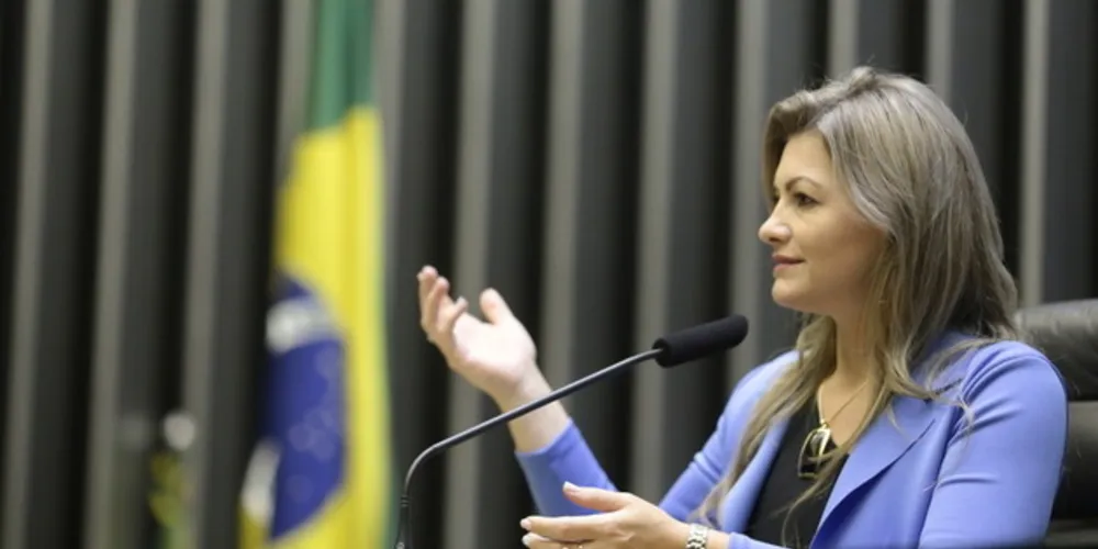 Imagem ilustrativa da imagem Aline Sleutjes testa negativo para o Coronavírus