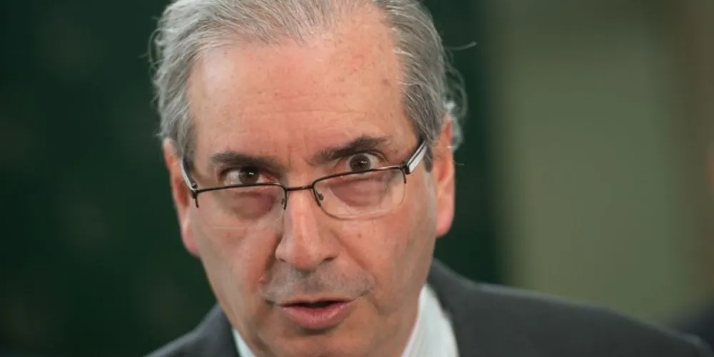 Internado no Rio, ex-deputado aguarda resultado para coronavírus