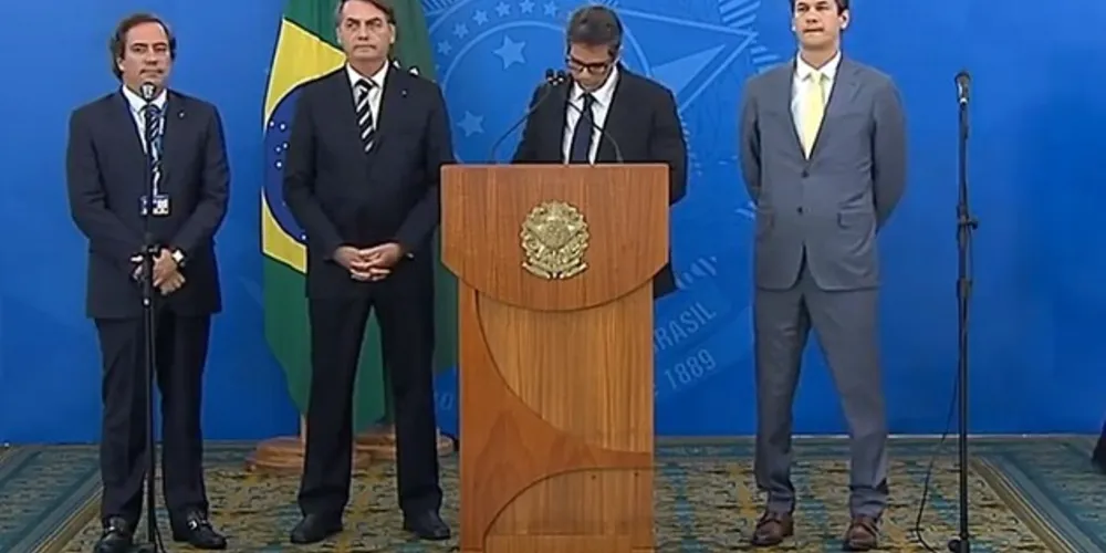 Empréstimo cobrirá dois meses de folha e será limitado a dois salários mínimos por funcionário