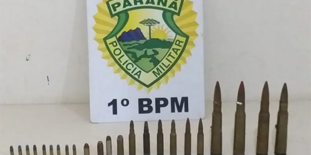 Munições estavam escondidas no forro da residência vistoriada pela PM