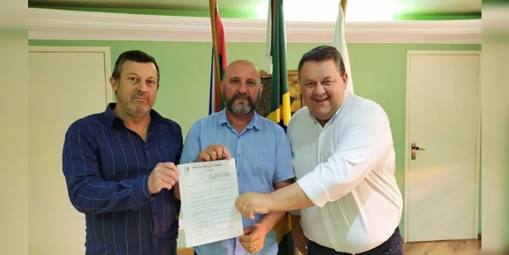Imagem ilustrativa da imagem Prefeito de Carambeí sanciona lei que garante vale-alimentação
