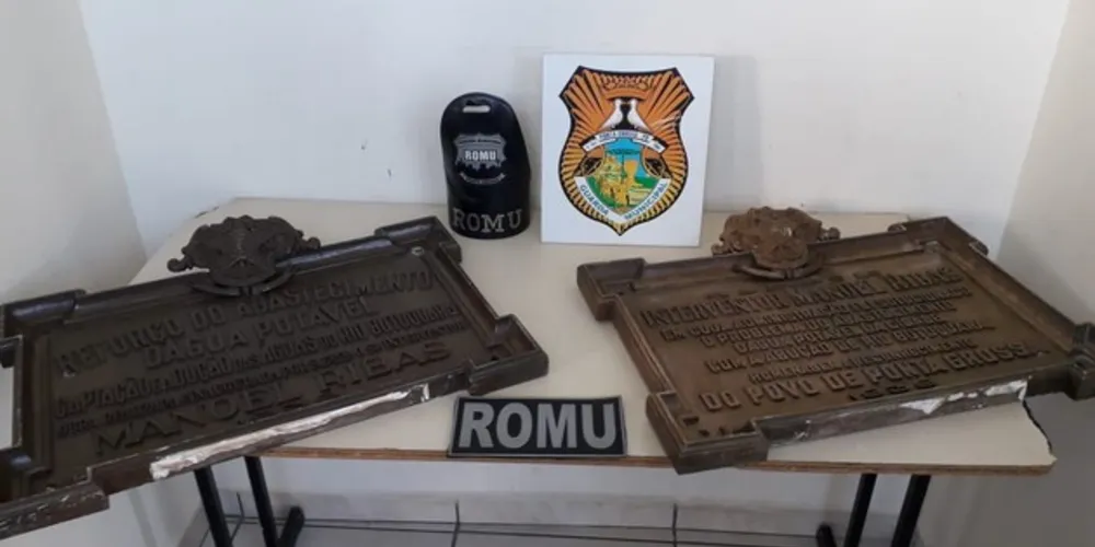 Peças foram levadas a Delegacia da Polícia Civil;