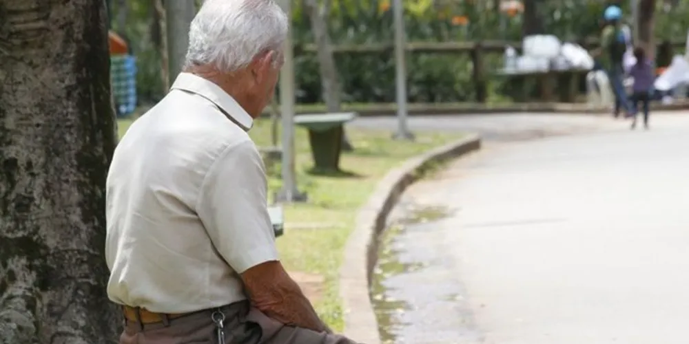 Há uma multa de R$ 200 para aqueles que forem pegos mais de uma vez desobedecendo o recolhimento obrigatório