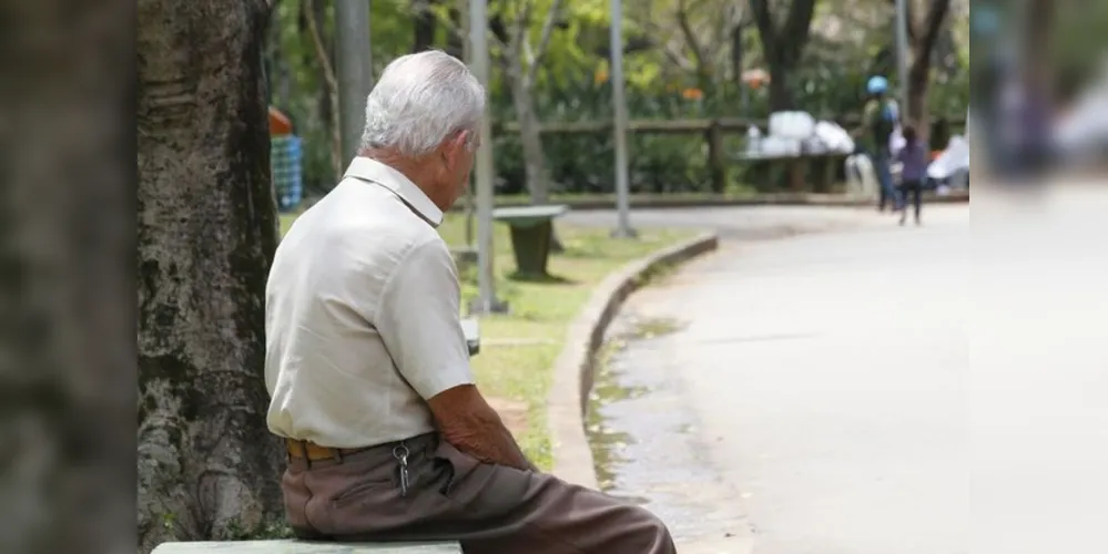 Há uma multa de R$ 200 para aqueles que forem pegos mais de uma vez desobedecendo o recolhimento obrigatório