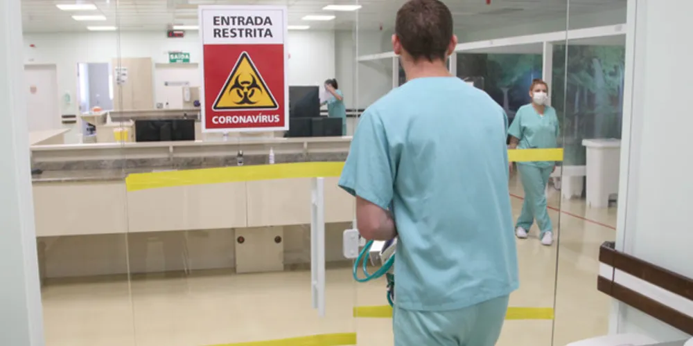 Centro Hospitalar de Reabilitação do Paraná, em Curitiba, passou a funcionar a partir desta segunda-feira (30).