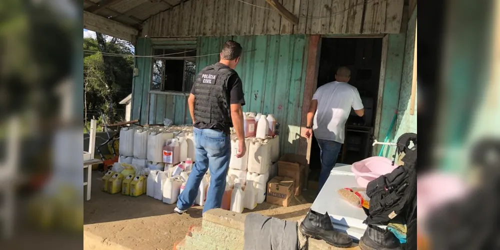 Produtos roubados foram encontrados pela polícia numa fazenda em Irati