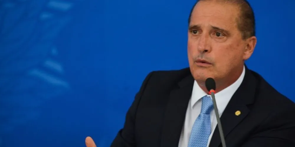 O ministro da Cidadania pediu para que as pessoas não procurem, por enquanto, as agências da Caixa e dos demais bancos públicos