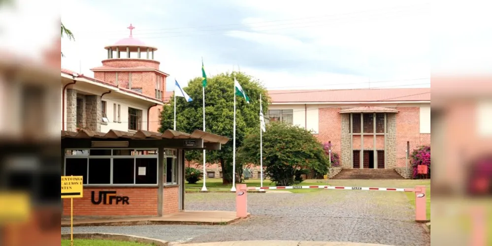Imagem ilustrativa da imagem UTFPR suspende oficialmente calendário acadêmico