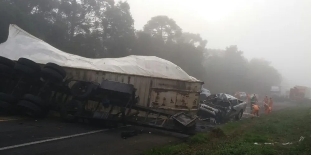 Tragédia na BR-277 deixou dois mortos e um ferido grave