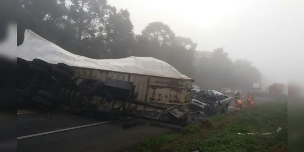 Tragédia na BR-277 deixou dois mortos e um ferido grave