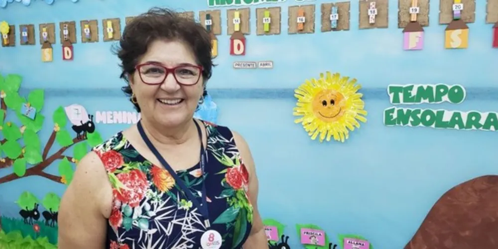 Secretária Municipal de Educação, Esméria Saveli