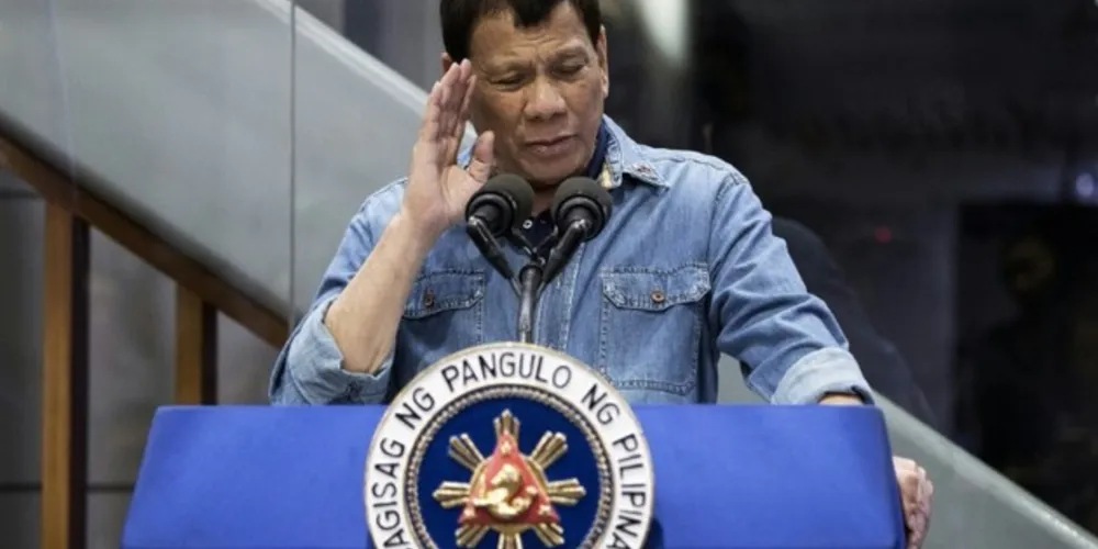 O presidente Rodrigo Duterte reforçou ainda a “seriedade” da pandemia, que já registra 2.311 casos confirmados e 96 mortes no país.
