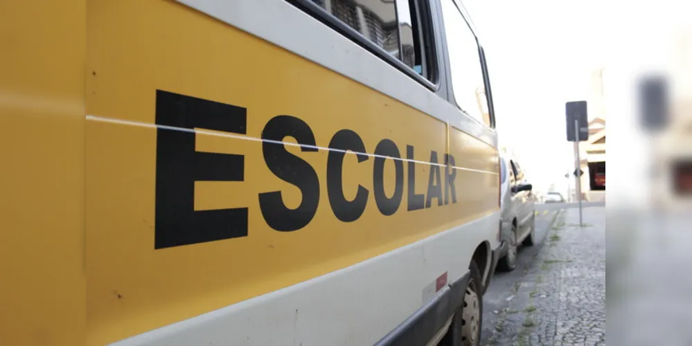 Imagem ilustrativa da imagem Suspensão de aulas não isenta pagamento da van escolar