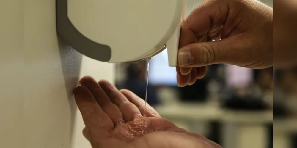 A maioria das pessoas toma medidas contra o coronavírus, como lavar as mãos, mas somente cerca de 40% sabem como proceder em caso de se infectarem com o vírus.