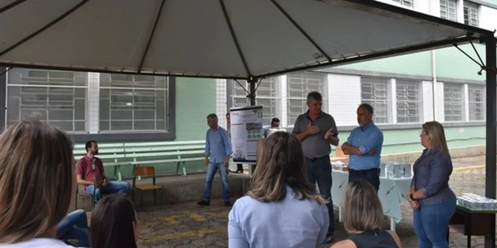 Foram doados dois respiradores (aparelho de ventilação pulmonar), cinco oxímetros de pulso portáteis, quatro kits de urgência e emergência e 20 termômetros digitais infravermelho