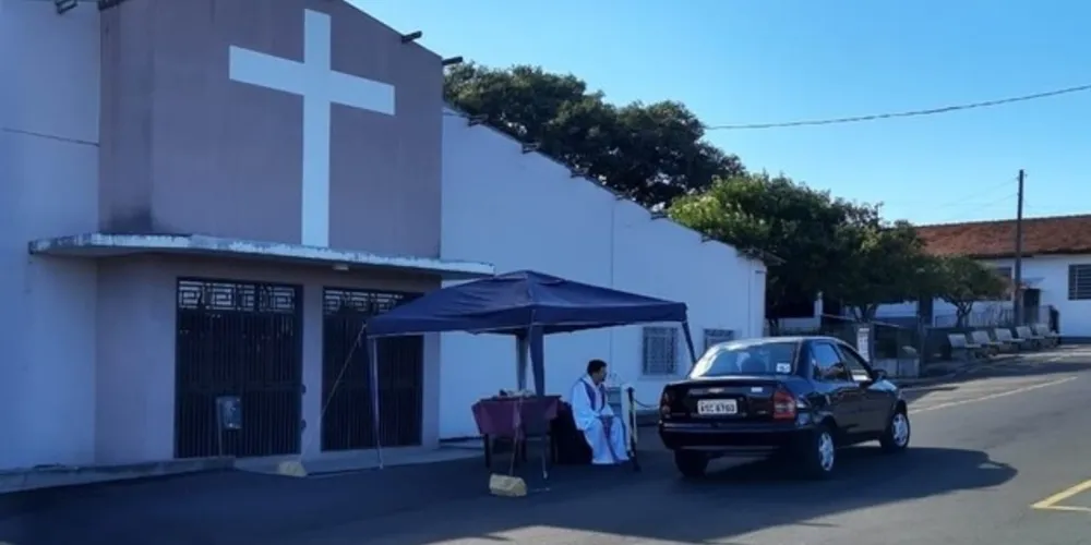 Imagem ilustrativa da imagem Diocese fará mutirão de confissões 'drive-thru'