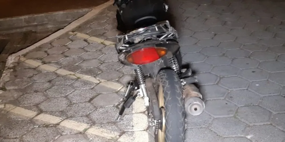 Imagem ilustrativa da imagem Motociclista tem braço fraturado após colisão