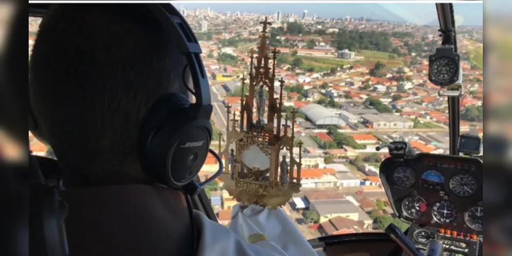 Helicóptero sobrevoou todas as regiões da cidade neste Domingo de Ramos