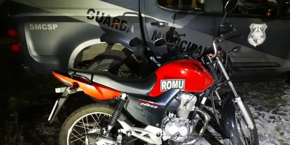 Moto foi encontrada com rapaz no estacionamento do Centro de Eventos neste domingo