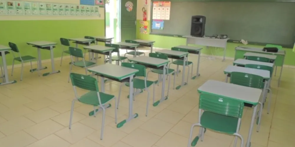 A equipe pedagógica está organizando formas de integrar atividades para os alunos desenvolverem em suas casas.