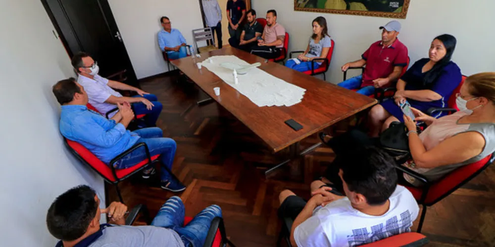 Objetivo da reunião é encontrar saídas para empresários que seguem com comércio fechado