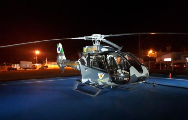 O fotógrafo foi resgatado com vida e levado de helicóptero para uma Unidade de Pronto Antedimento, mas não resistiu
