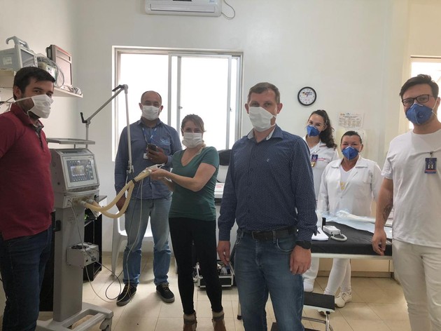 O grupo esteve em Rebouças atendendo a manutenção e reparo de respiradores do Hospital de Caridade Dona Darcy Vargas