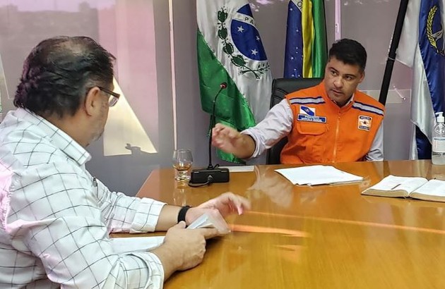 Colete laranja do prefeito preocupa vereadores de Ponta Grossa