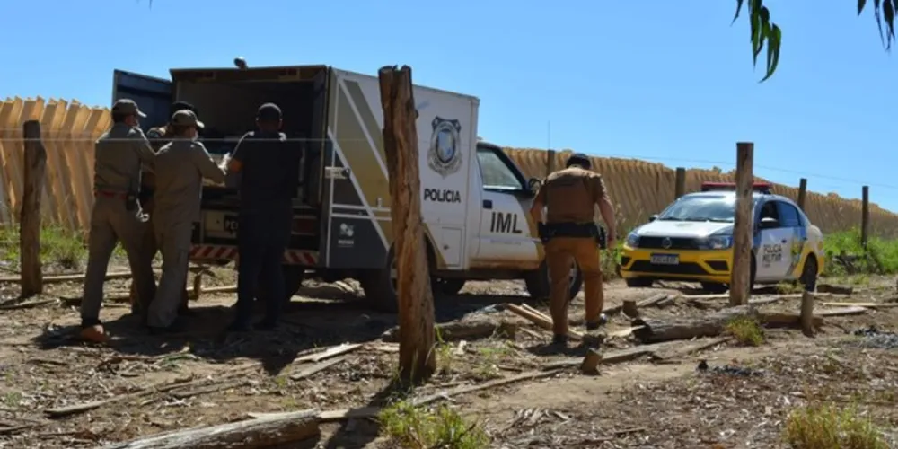 Corpo foi localizado em local de difícil acesso e foi preciso acionar equipes de resgate