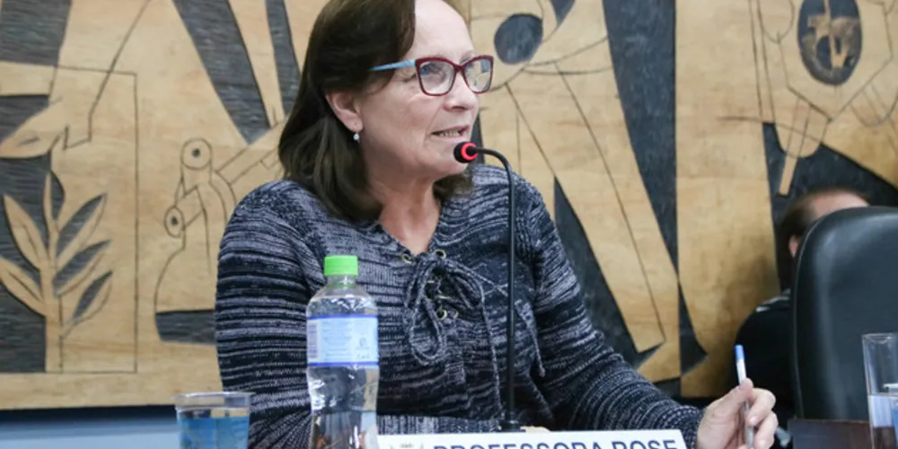 Imagem ilustrativa da imagem Rangel sai em defesa de Professora Rose: “Terrivelmente hostilizada”