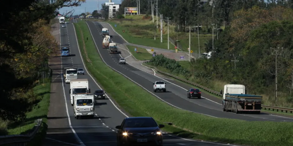 O material será distribuído nas praças de pedágio de São Luiz do Purunã (BR 277) e Witmarsum (BR 376).