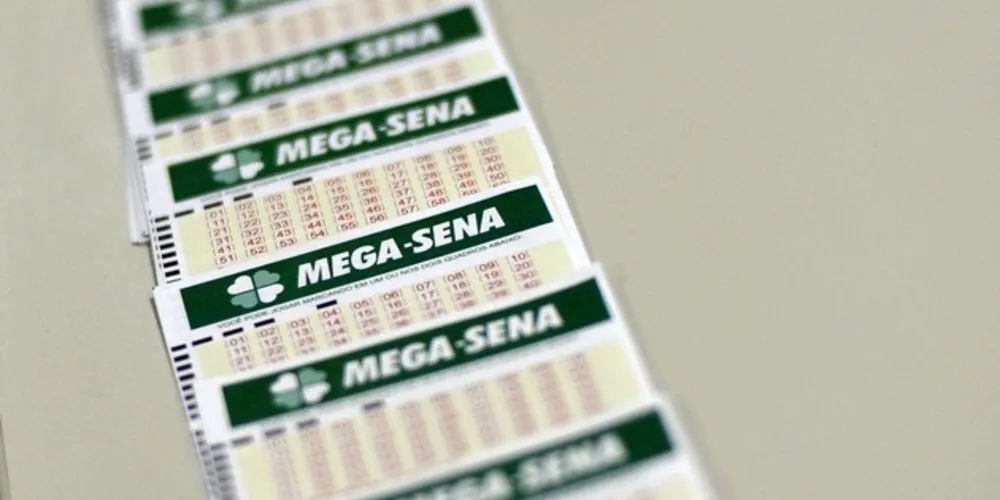 A aposta simples, com seis dezenas, custa R$4,50.