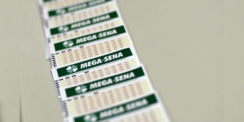 A aposta simples, com seis dezenas, custa R$4,50.