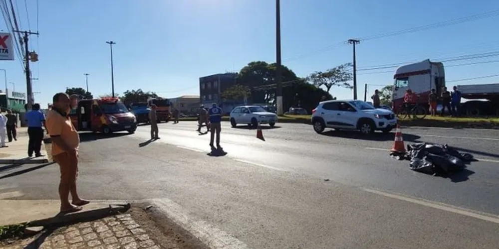 Acidente aconteceu há poucos instantes na Souza Naves