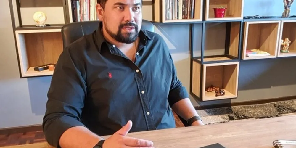 Carlos Tsukada, diretor da Soluções Empresariais da ACIPG, explica que o projeto de qualificação é totalmente à distância