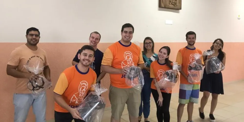 Em dois dias, 520 máscaras foram produzidas pelos jovens voluntários