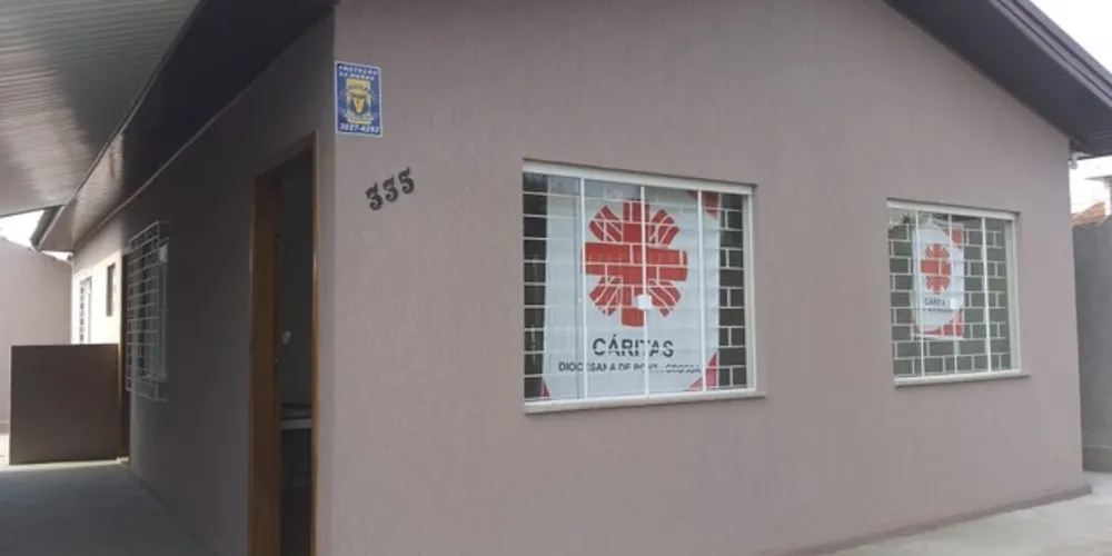 O atendimento vem sendo feito na sede da Cáritas, na Vila Liane
